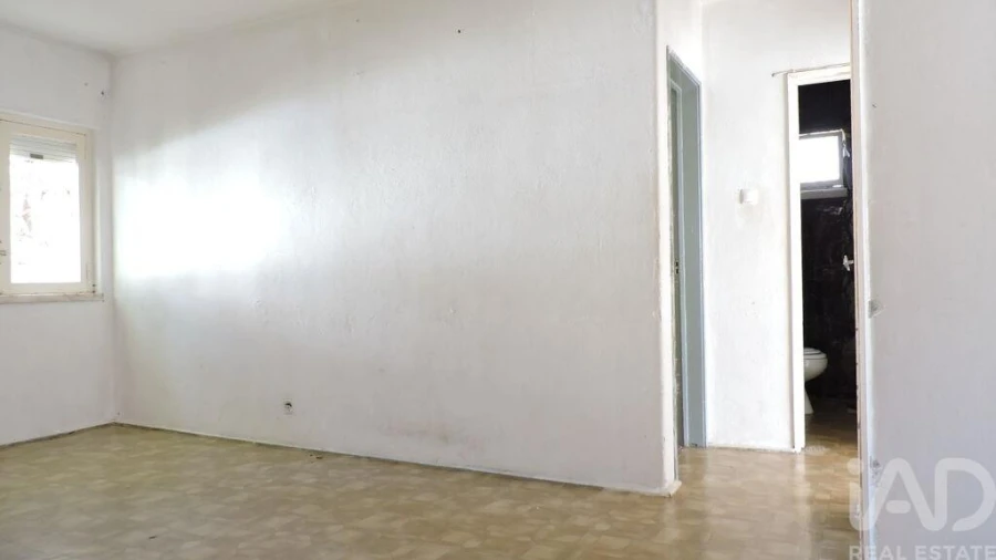 Apartamento T3 para Venda em Laranjeiro e Feijó Foto 6