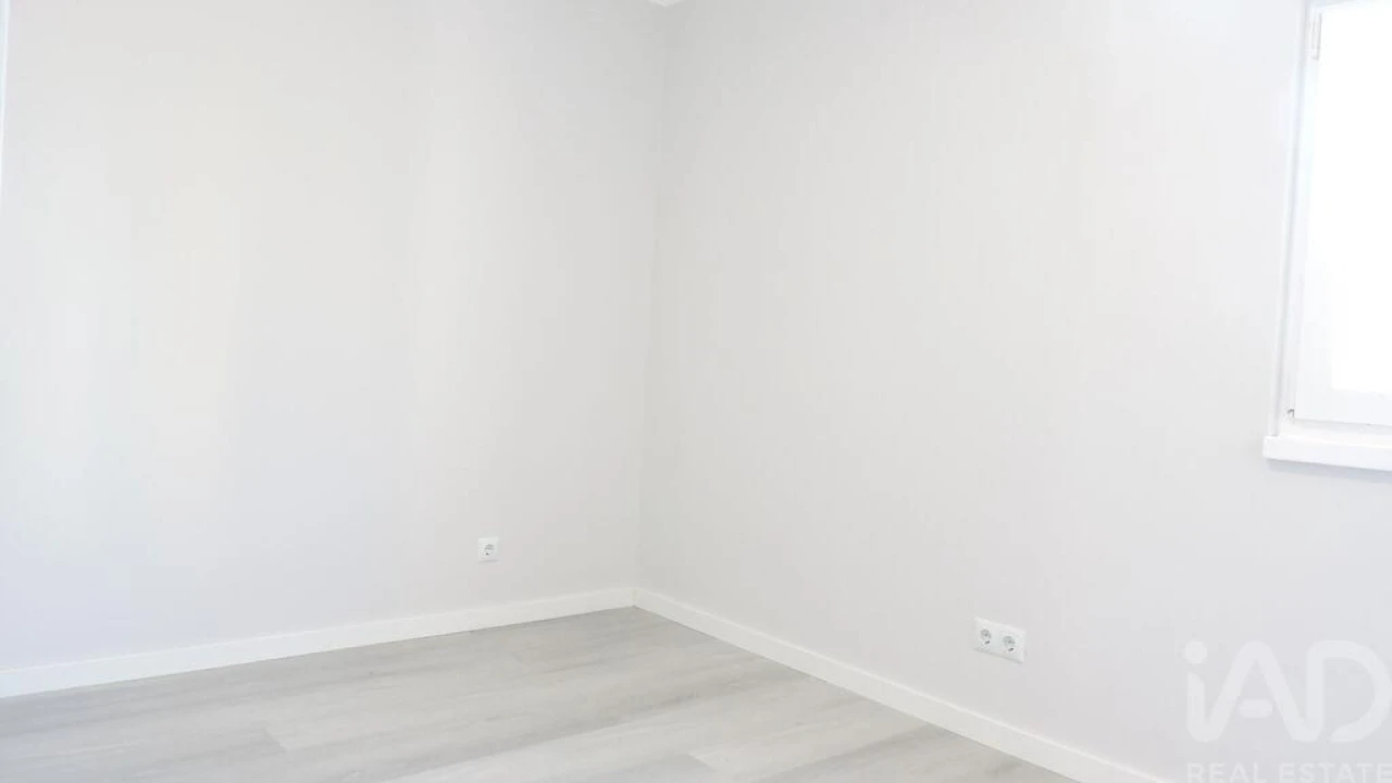Apartamento T3 para Venda em Laranjeiro e Feijó Foto 13