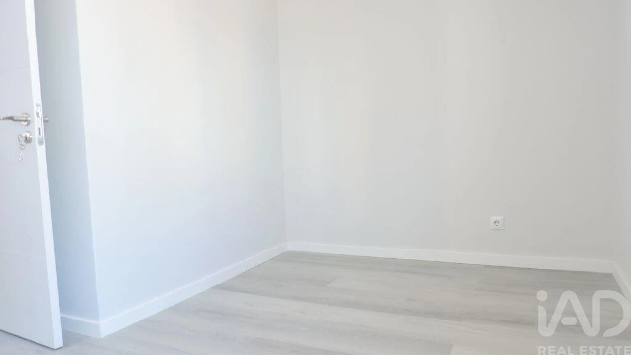 Apartamento T3 para Venda em Laranjeiro e Feijó Foto 15