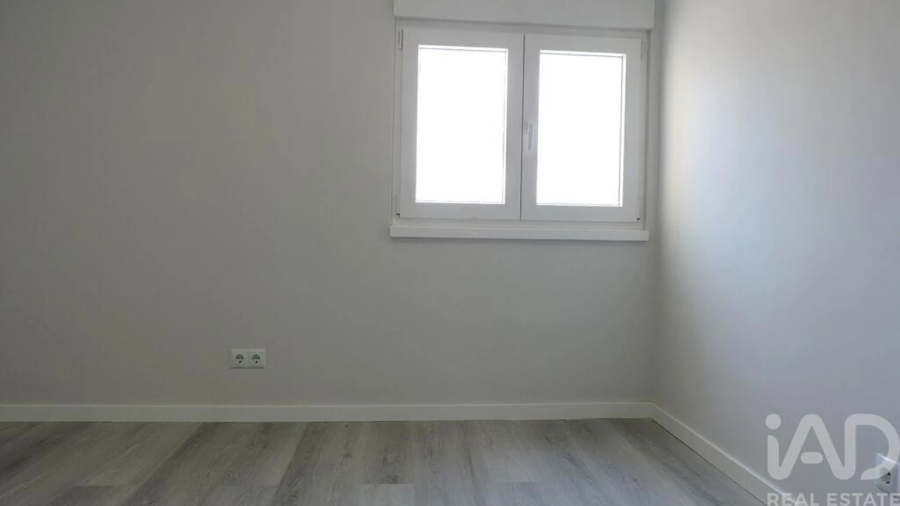 Apartamento T3 para Venda em Laranjeiro e Feijó Foto 12