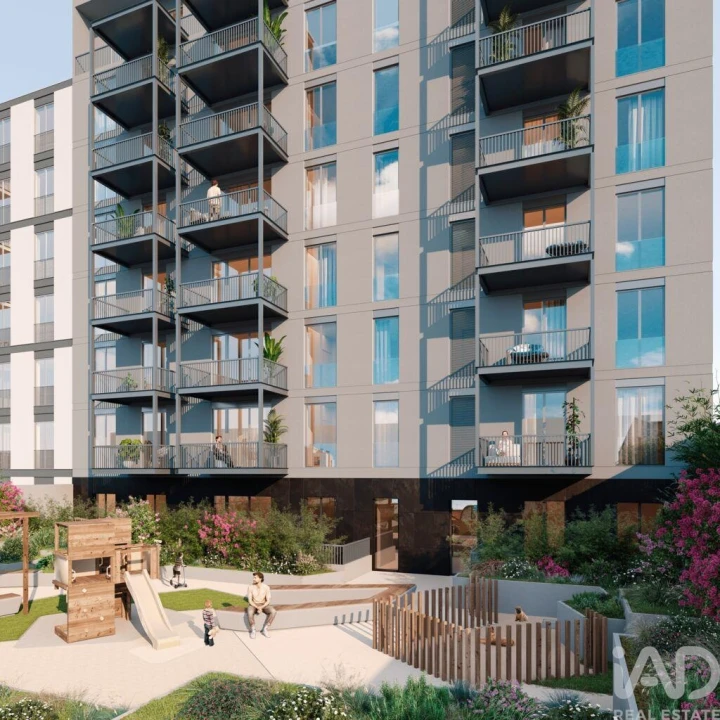 Apartamento T2 para Venda em Benfica Foto 2