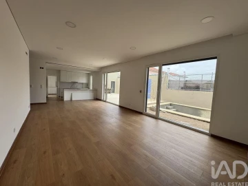 Moradia T4 para Venda em Azeitão (São Lourenço e São Simão)