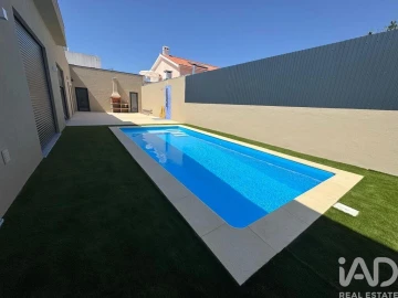 Moradia T4 para Venda em Azeitão (São Lourenço e São Simão)