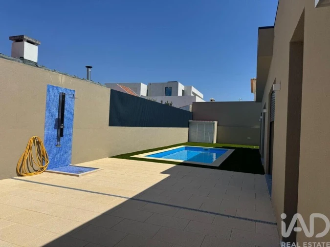 Moradia T4 para Venda em Azeitão (São Lourenço e São Simão) Foto 24