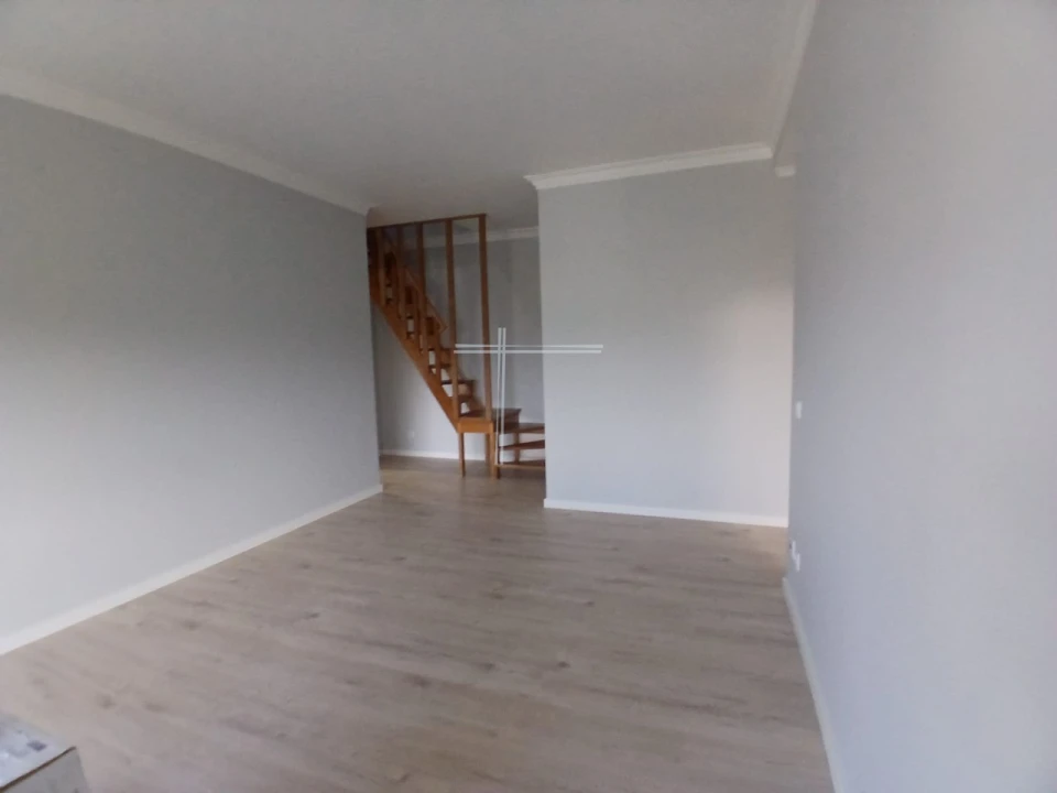 Apartamento T1 para Venda em Caparica e Trafaria Foto 13