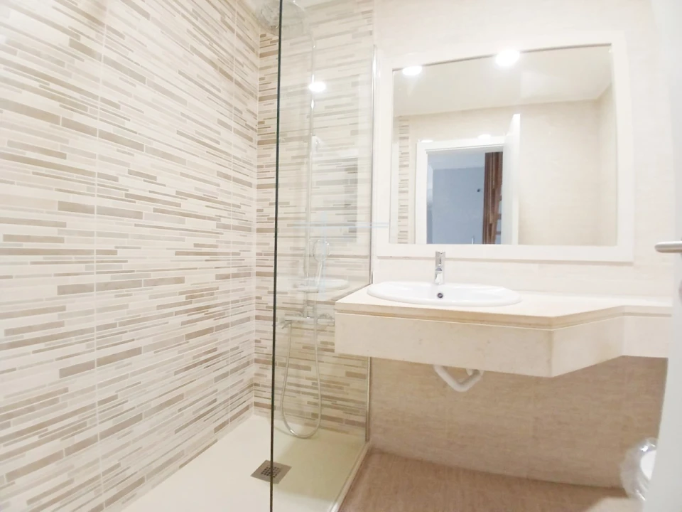 Apartamento T1 para Venda em Caparica e Trafaria Foto 9