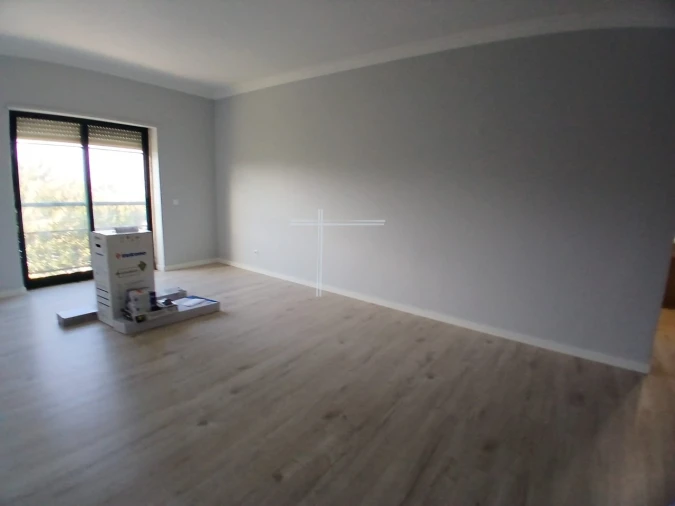 Apartamento T1 para Venda em Caparica e Trafaria Foto 3