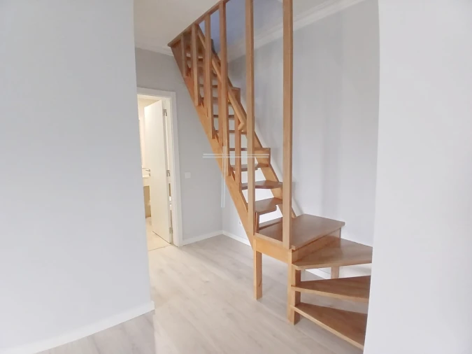 Apartamento T1 para Venda em Caparica e Trafaria Foto 14