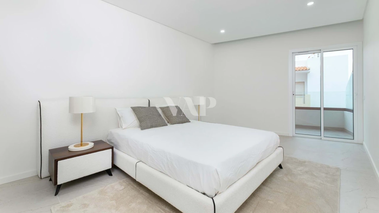 Apartamento T2 para Venda em Quarteira Foto 4