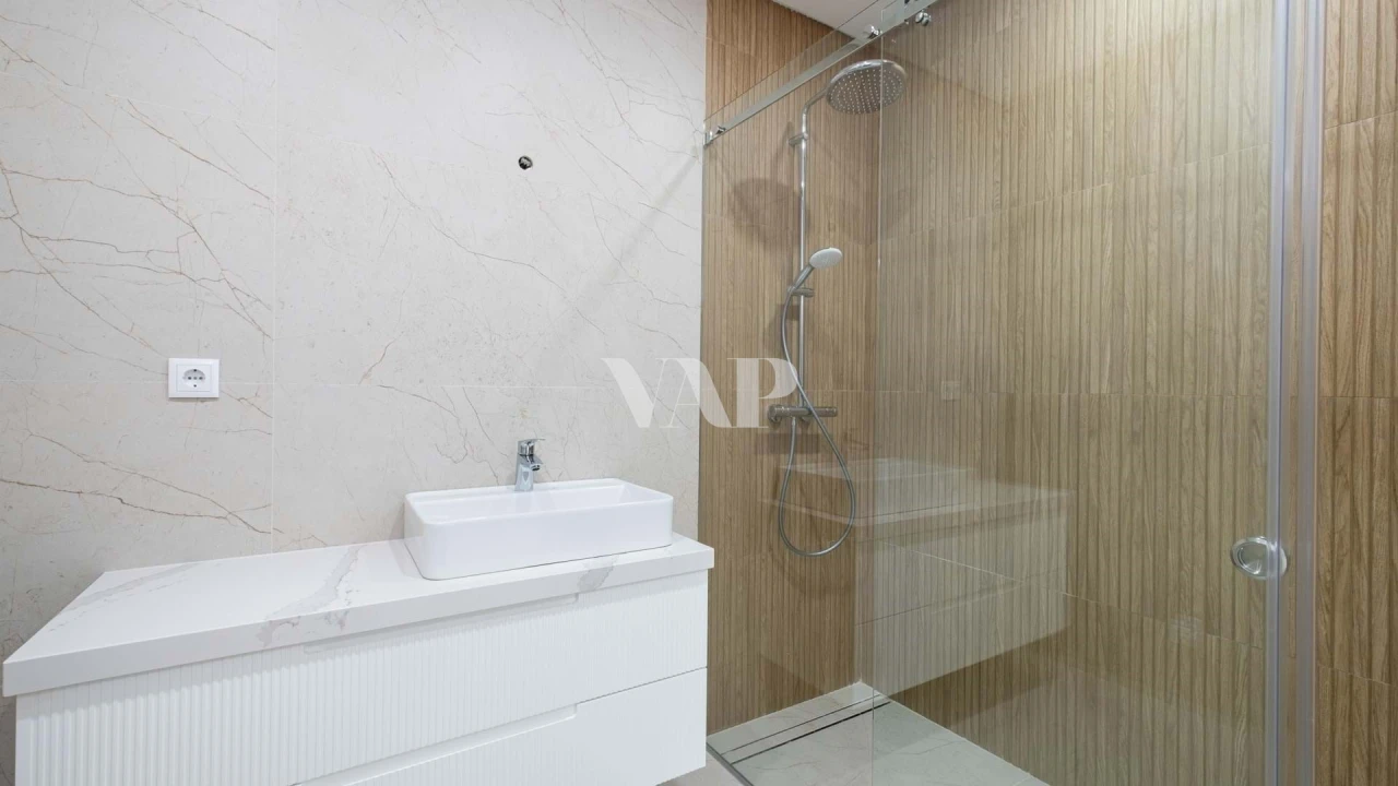 Apartamento T2 para Venda em Quarteira Foto 14