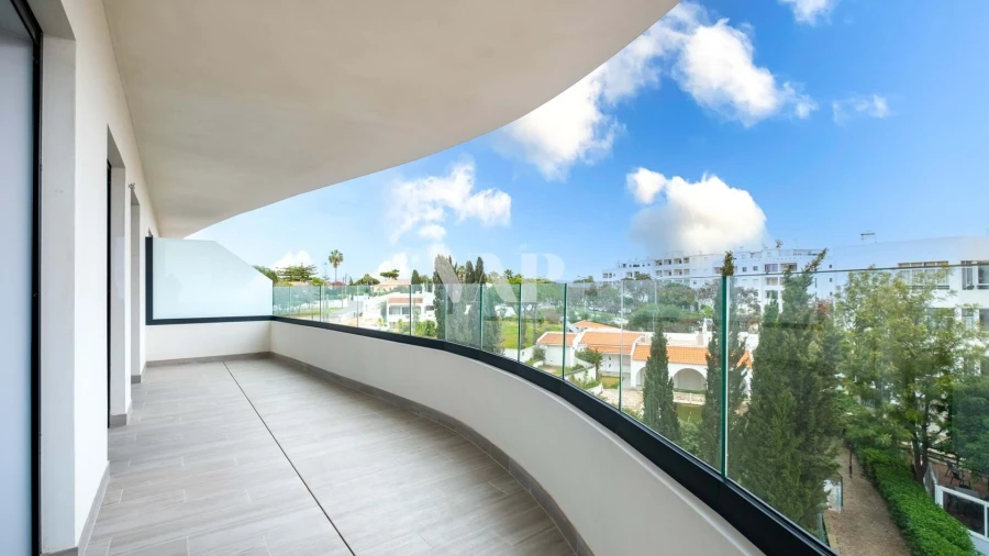 Apartamento T2 para Venda em Quarteira Foto 2