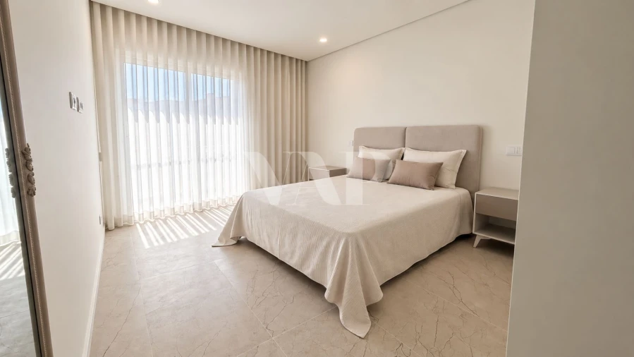 Apartamento T2 para Venda em Quarteira Foto 4
