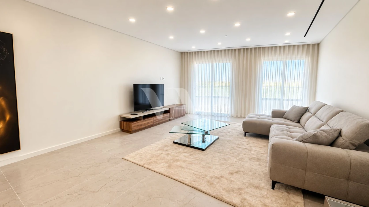 Apartamento T2 para Venda em Quarteira Foto 1