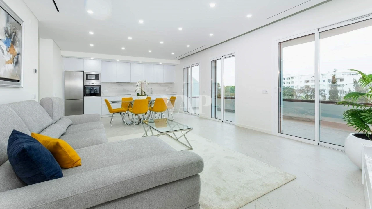 Apartamento T2 para Venda em Quarteira Foto 6