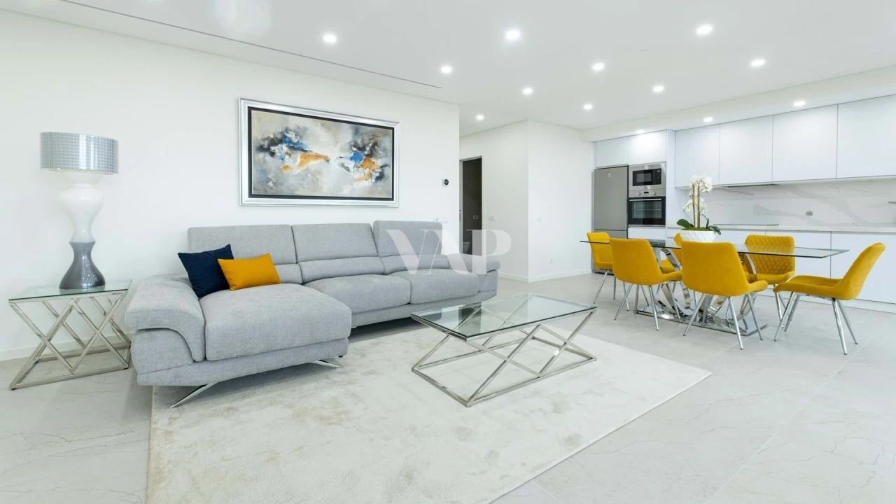 Apartamento T2 para Venda em Quarteira Foto 7