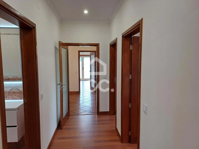 Moradia T3 para Venda em Nine Foto 7