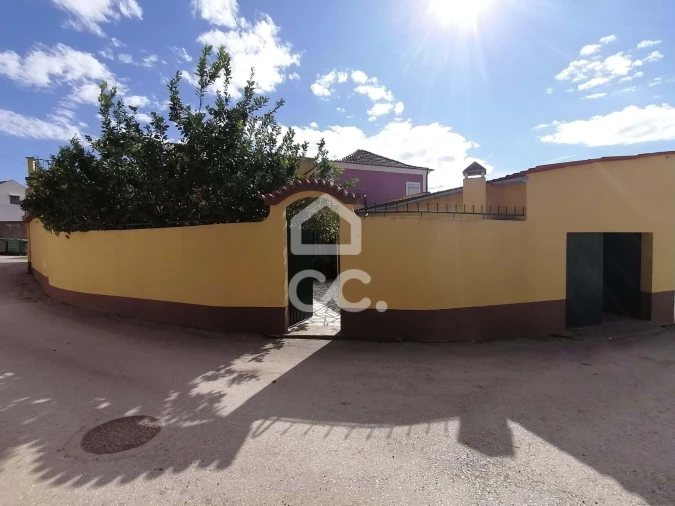 Moradia T3 para Venda em Bombarral e Vale Covo Foto 4