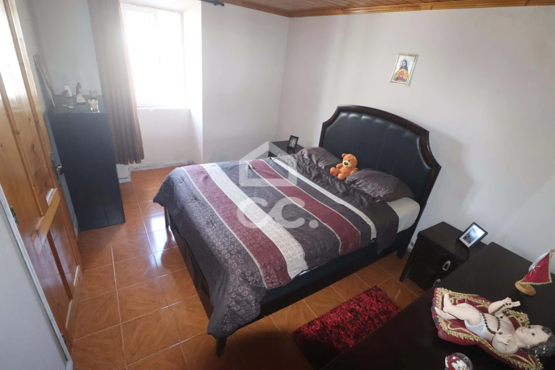 Moradia T3 para Venda em Algarvia Foto 13