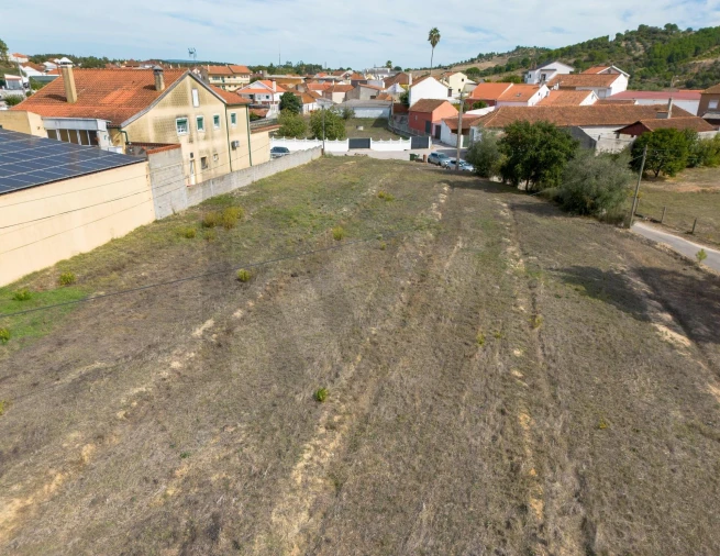 Terreno para Venda em Azoia de Cima e Tremês Foto 9