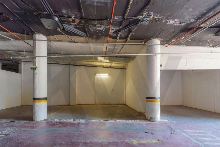 Garagem para Venda em Albufeira e Olhos de Água Foto 2