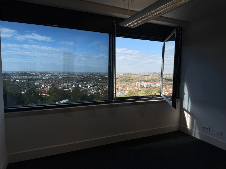 Escritório para Arrendamento em Porto Salvo Foto 11