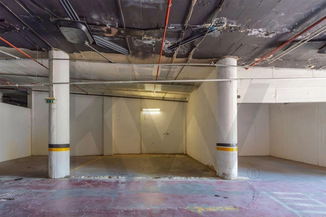 Garagem para Venda em Albufeira e Olhos de Água Foto 2