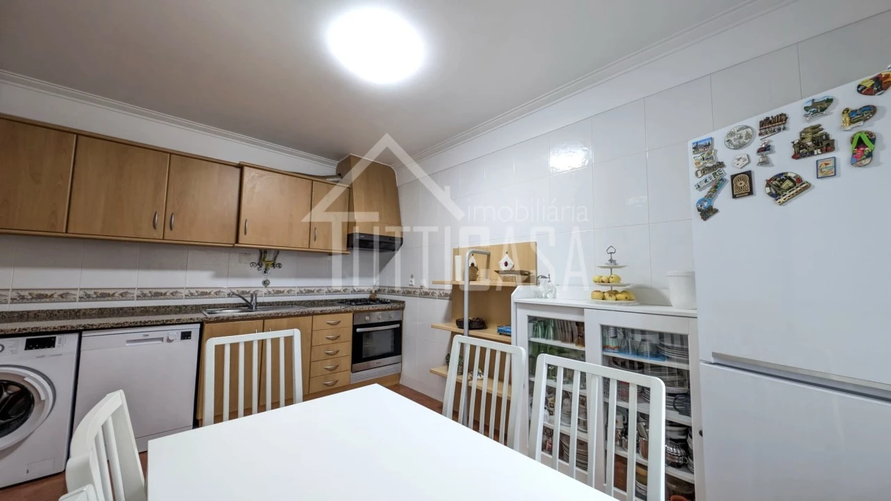 Apartamento T2 para Venda em Milharado Foto 3