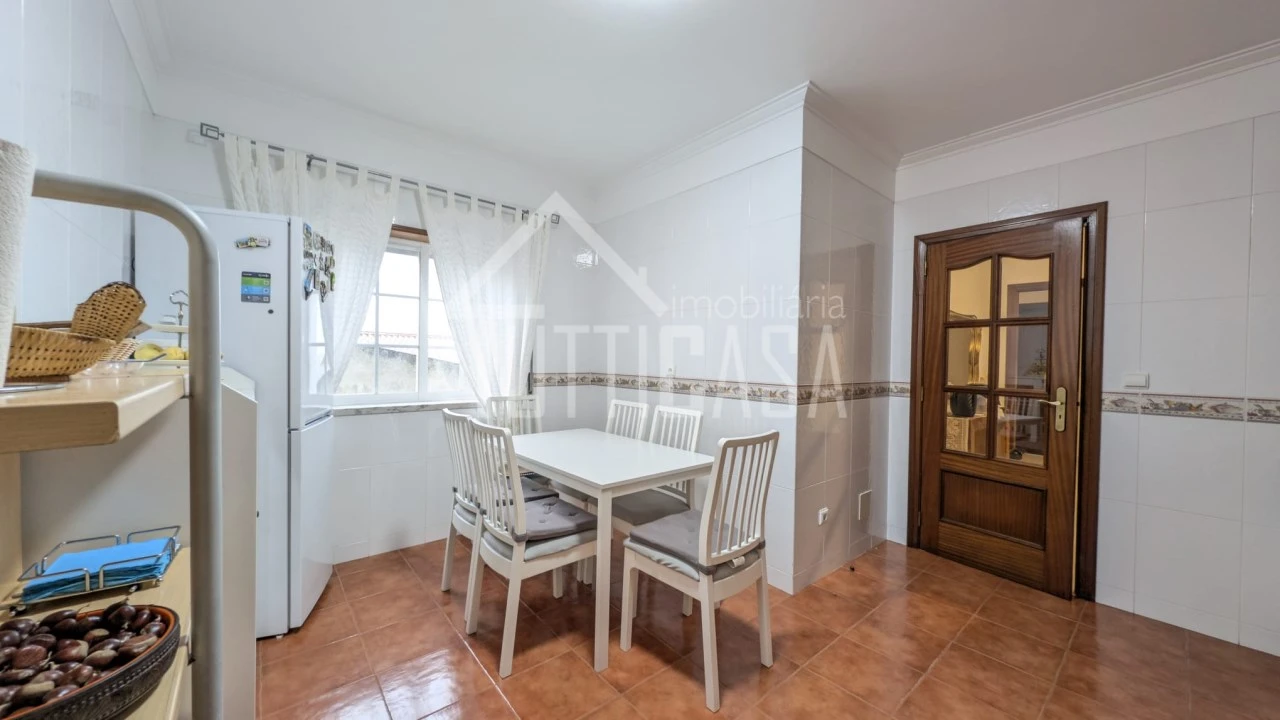Apartamento T2 para Venda em Milharado Foto 5