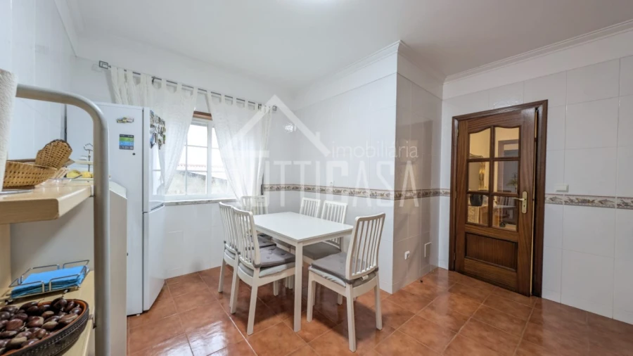 Apartamento T2 para Venda em Milharado Foto 7