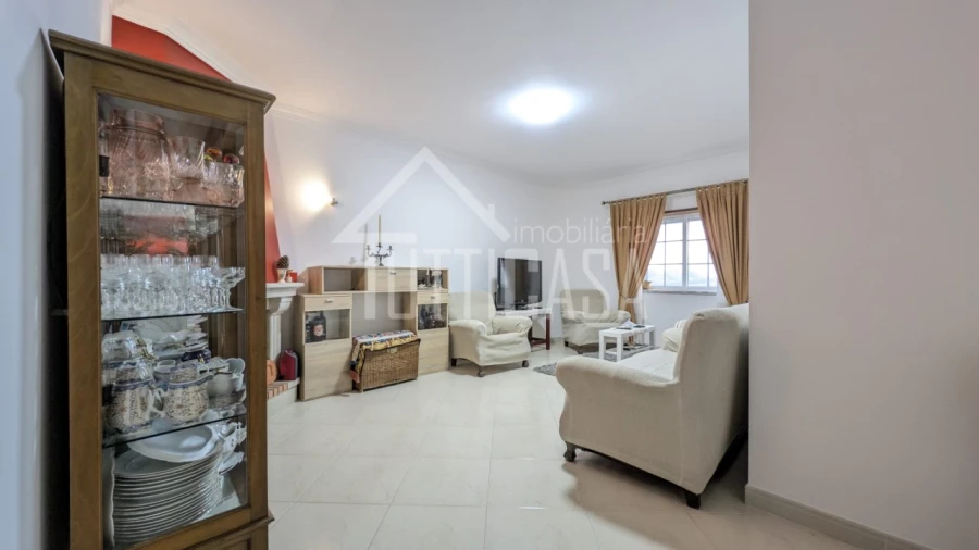 Apartamento T2 para Venda em Milharado Foto 9