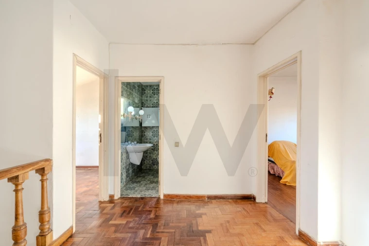 Moradia T5 para Venda em Algés, Linda-A-Velha e Cruz Quebrada-Dafundo Foto 13