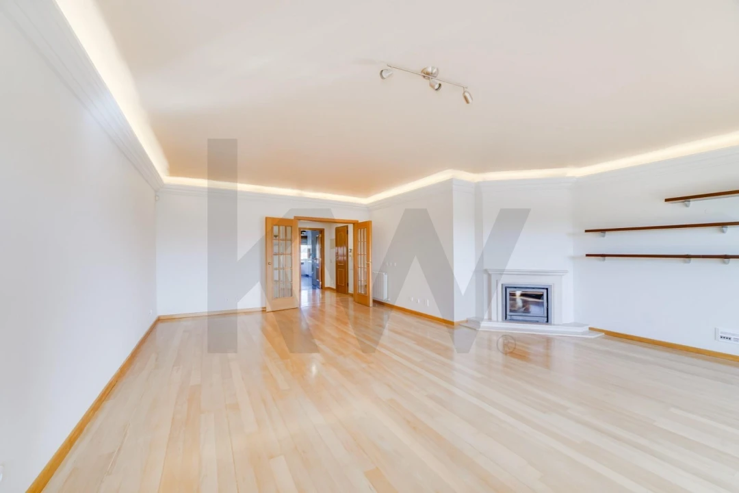 Apartamento T3 para Arrendamento em Oeiras e São Julião da Barra, Paço de Arcos e Caxias Foto 12