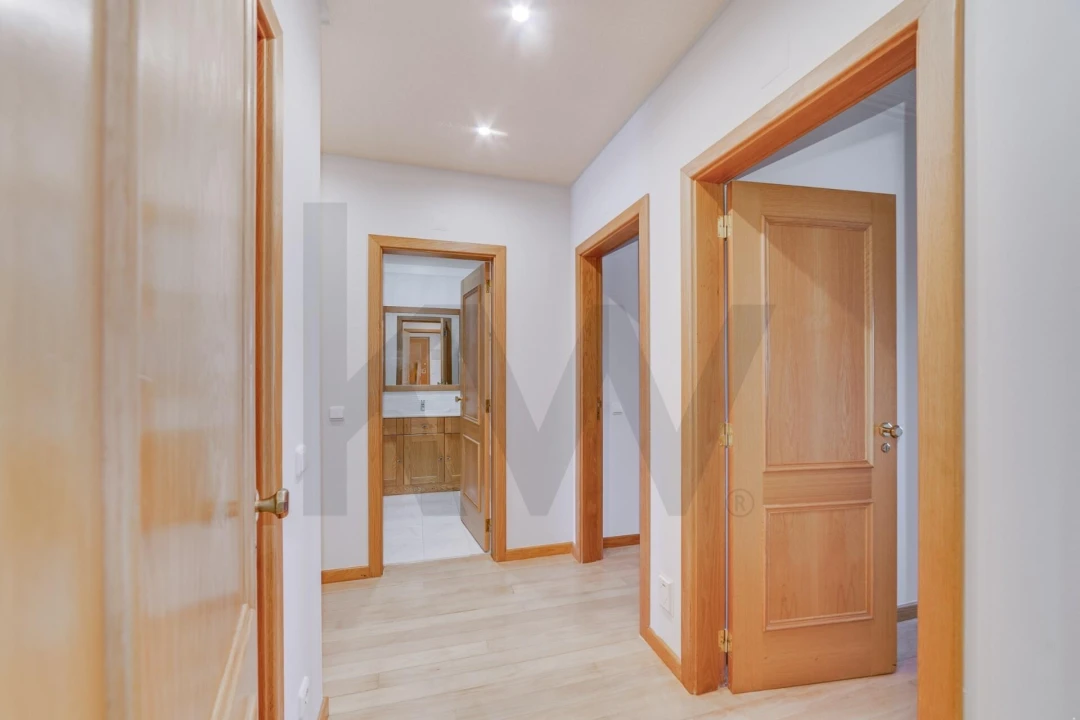 Apartamento T3 para Arrendamento em Oeiras e São Julião da Barra, Paço de Arcos e Caxias Foto 24