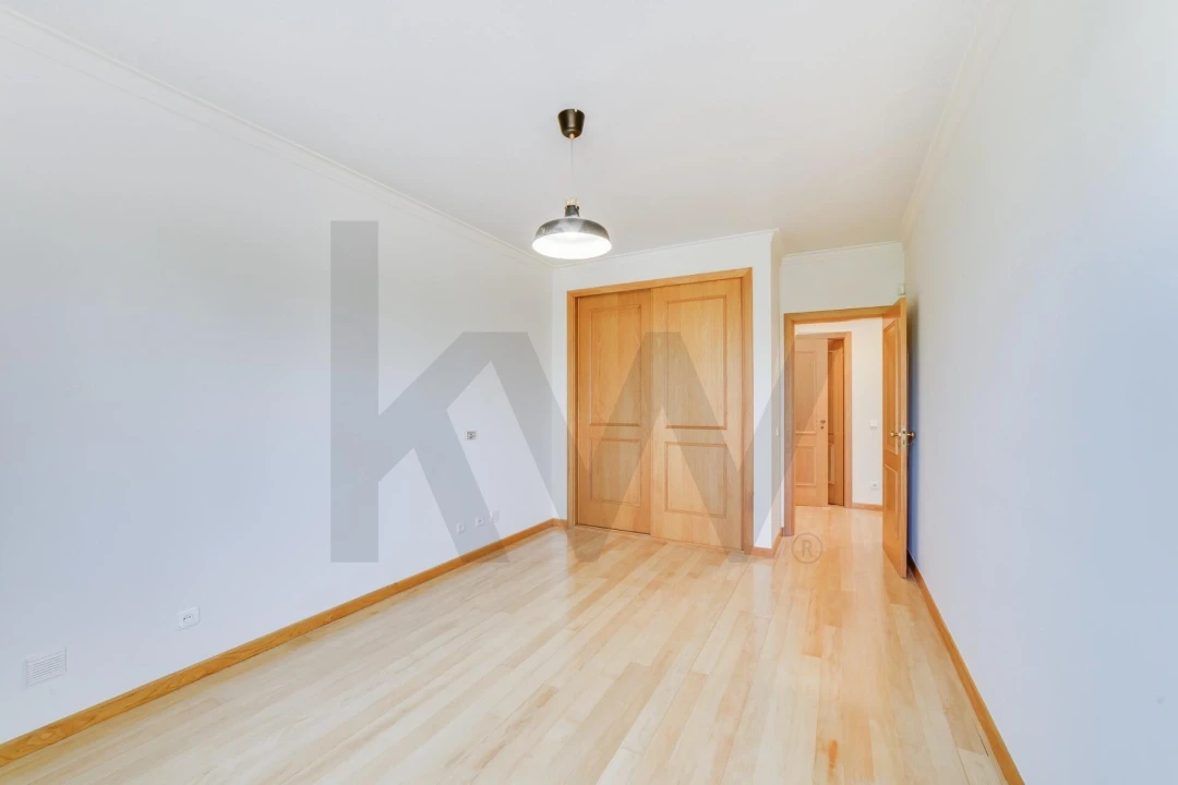 Apartamento T3 para Arrendamento em Oeiras e São Julião da Barra, Paço de Arcos e Caxias Foto 26