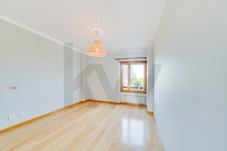 Apartamento T3 para Arrendamento em Oeiras e São Julião da Barra, Paço de Arcos e Caxias Foto 29