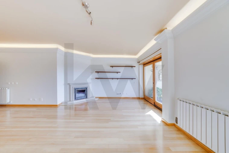 Apartamento T3 para Arrendamento em Oeiras e São Julião da Barra, Paço de Arcos e Caxias Foto 7