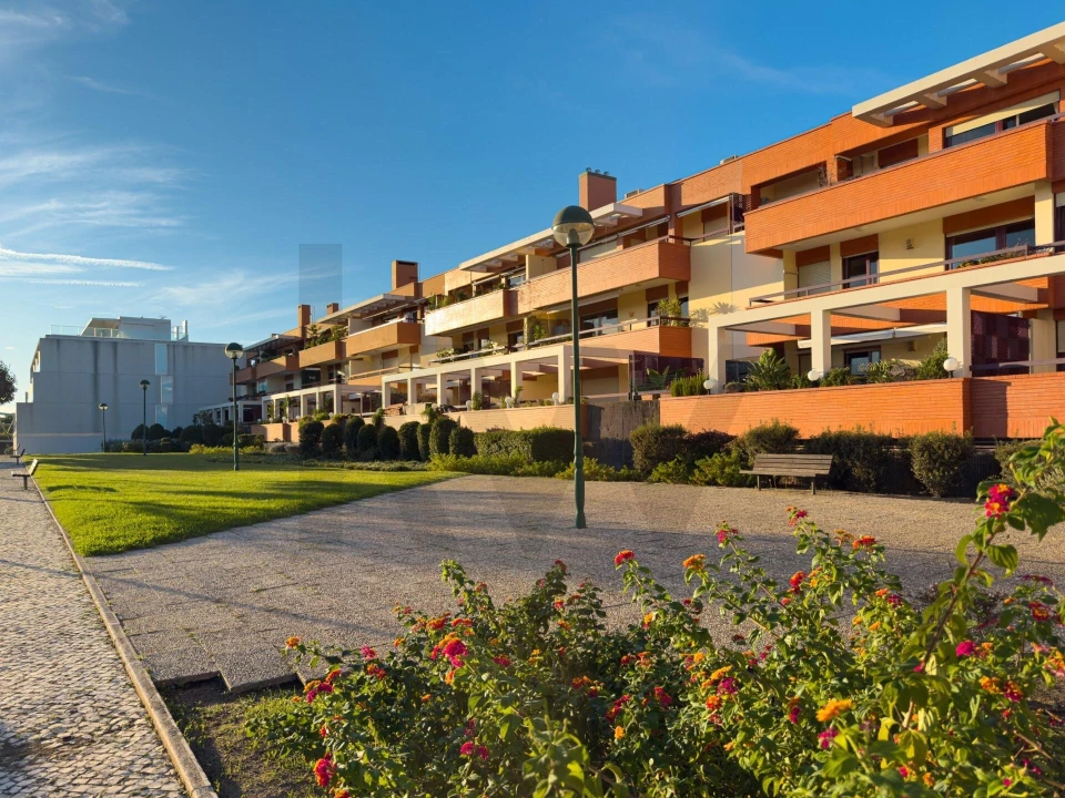 Apartamento T3 para Arrendamento em Oeiras e São Julião da Barra, Paço de Arcos e Caxias Foto 1