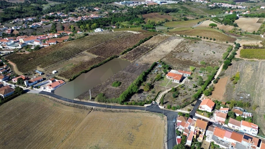 Terreno para Venda em Carvoeira e Carmões