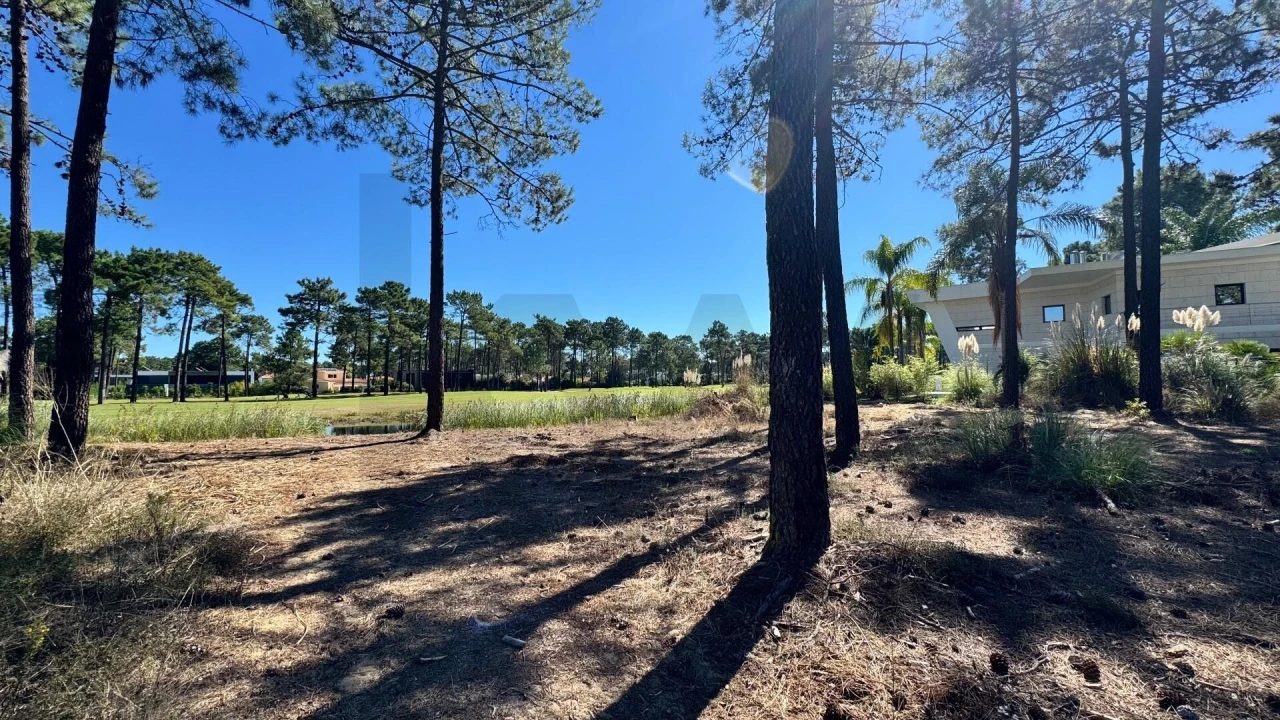 Moradia T7 para Venda em Charneca de Caparica e Sobreda Foto 2