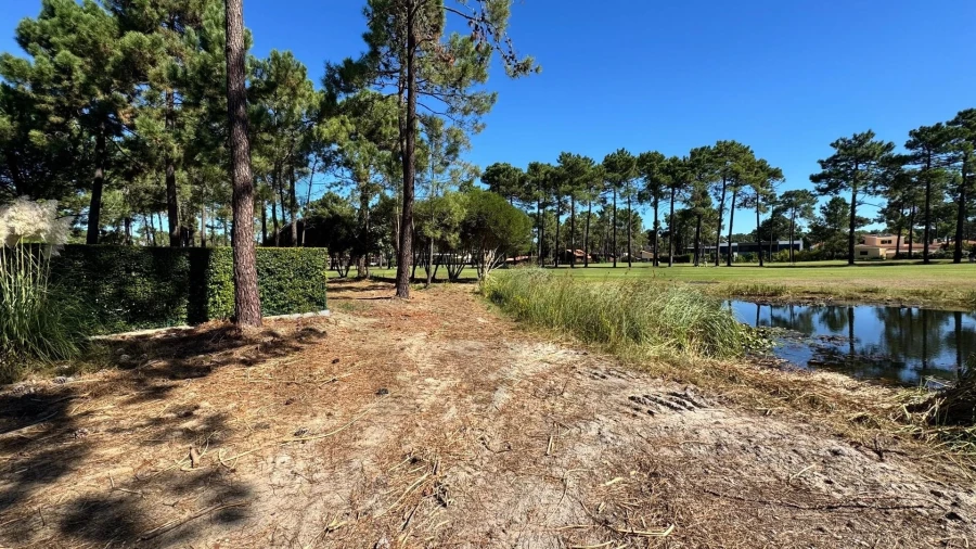 Moradia T7 para Venda em Charneca de Caparica e Sobreda Foto 4