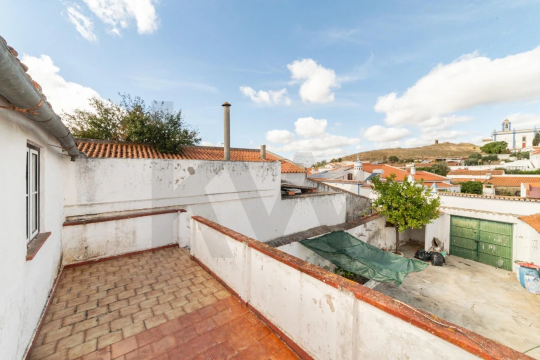 Moradia T4 para Venda em Messejana Foto 29