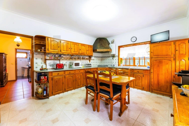 Moradia T4 para Venda em Abade de Neiva Foto 18