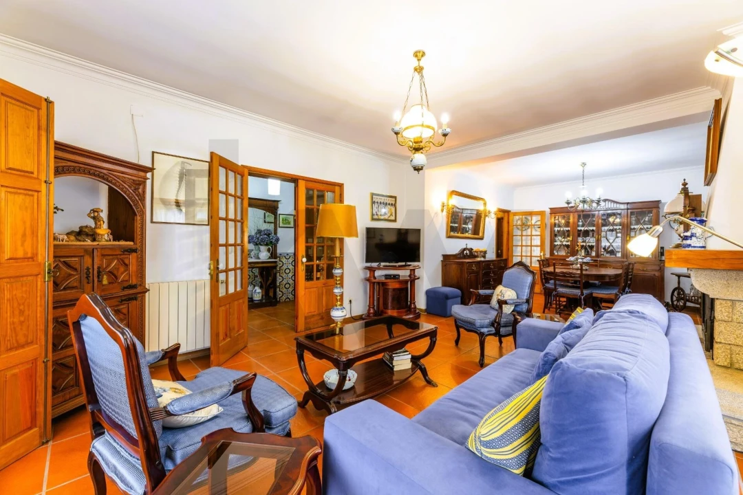 Moradia T4 para Venda em Abade de Neiva Foto 12