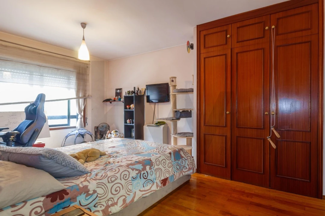 Apartamento T4 para Venda em Mafamude e Vilar do Paraíso Foto 15
