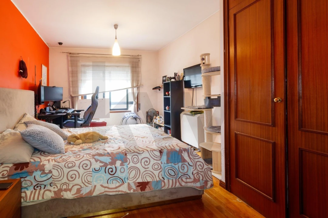 Apartamento T4 para Venda em Mafamude e Vilar do Paraíso Foto 17