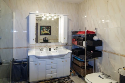Apartamento T4 para Venda em Mafamude e Vilar do Paraíso