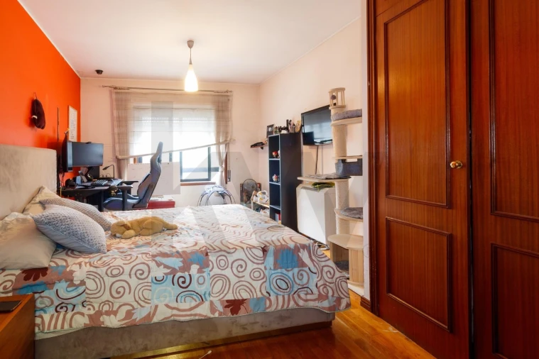 Apartamento T4 para Venda em Mafamude e Vilar do Paraíso Foto 17