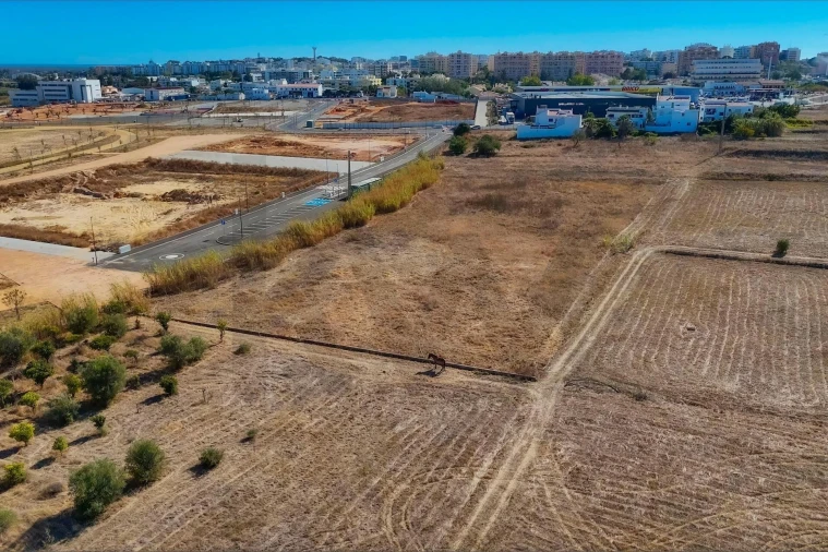 Terreno para Venda em Faro (Sé e São Pedro) Foto 5
