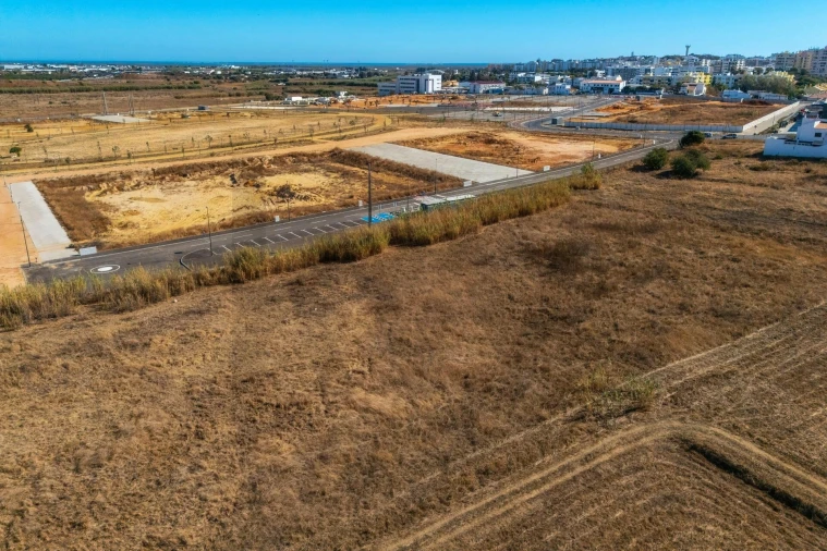 Terreno para Venda em Faro (Sé e São Pedro) Foto 18