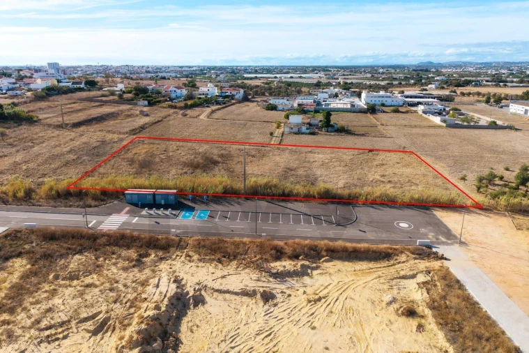Terreno para Venda em Faro (Sé e São Pedro) Foto 10